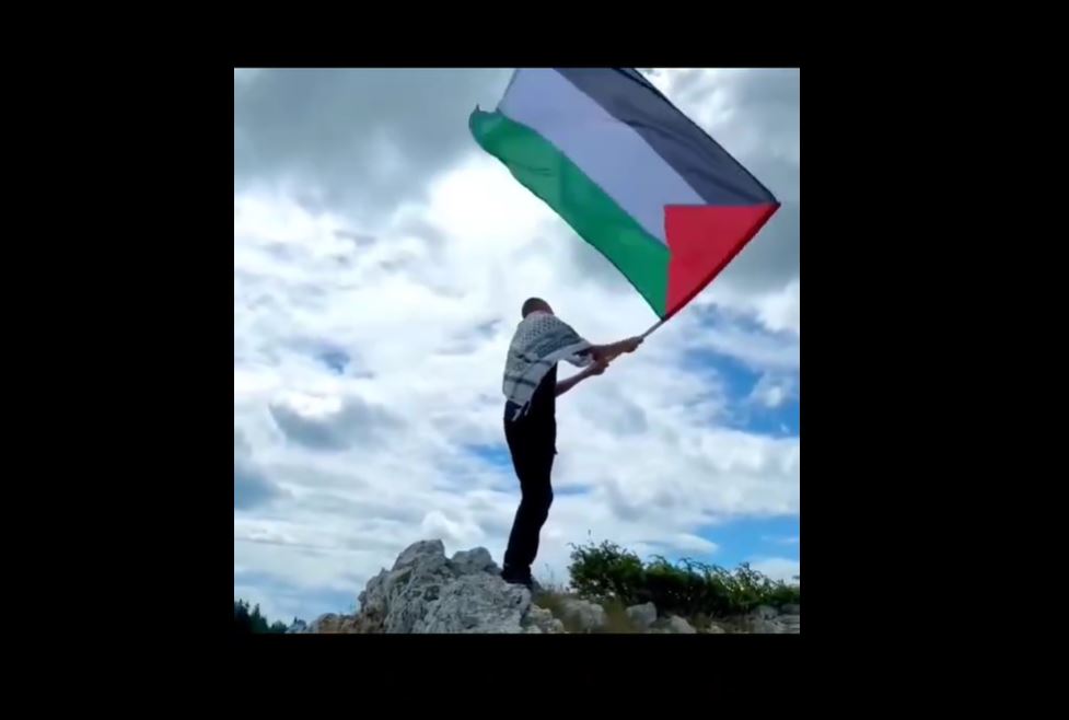 Video: Raising Palestinian flag atop mountain peaks of Montenegro 