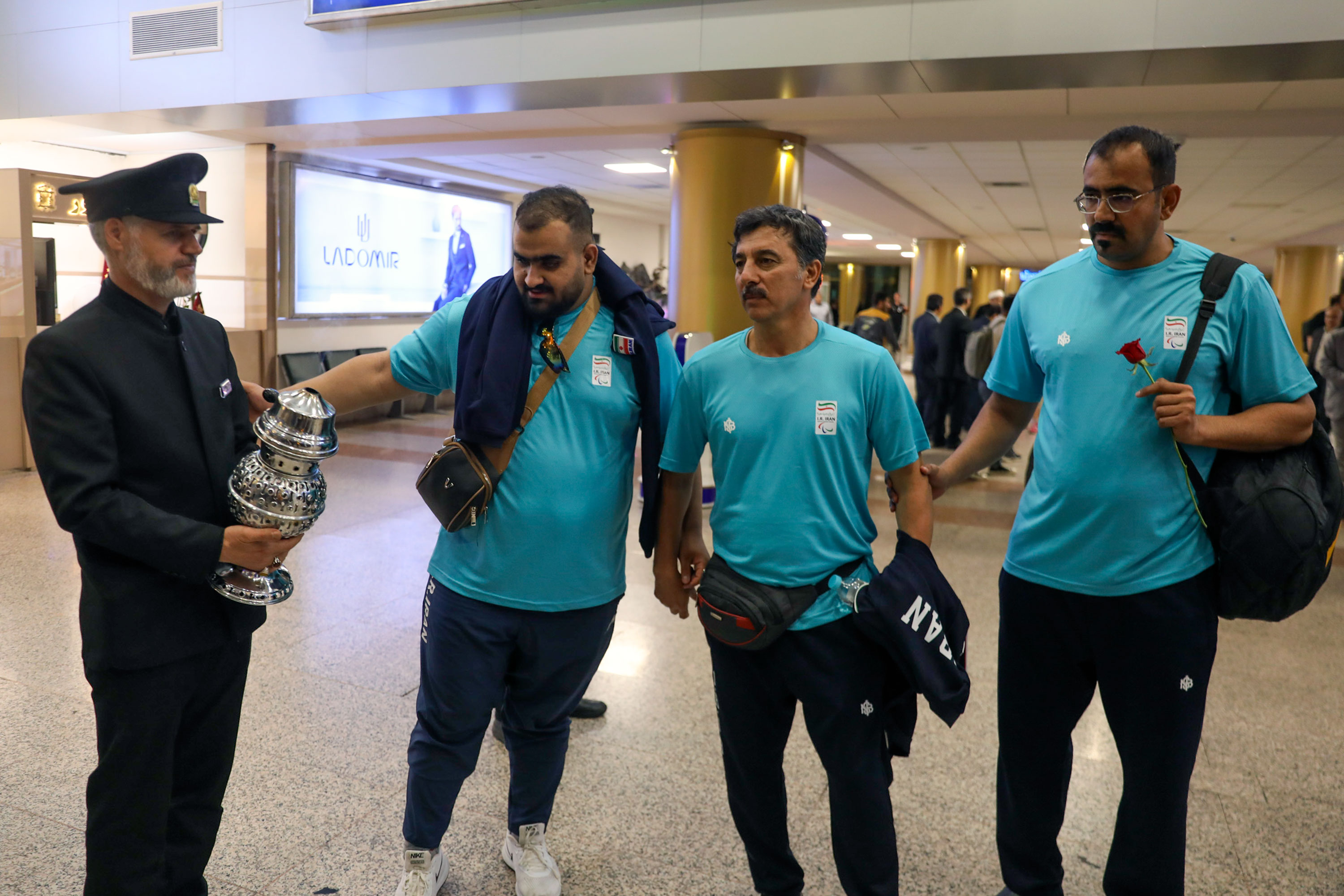 Photos: Iran 2024 Paralympics squad visits Imam Reza shrine