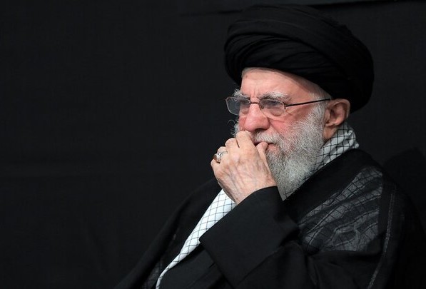 في اربعينية الامام الحسين(ع).. قائد الثورة يستقبل المواكب الطلابية