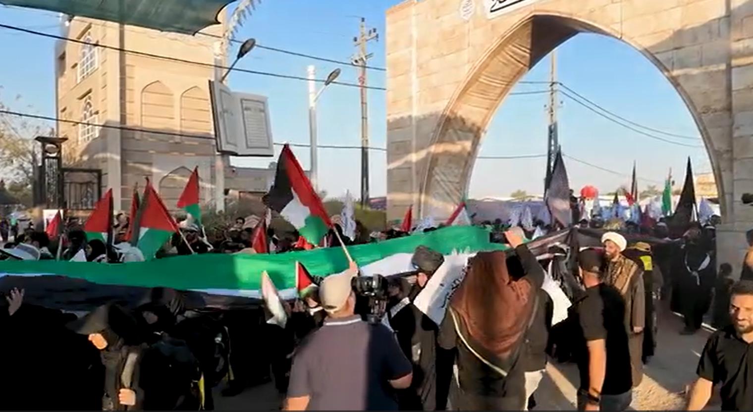 فيديو | إنطلاق "مسيرة وحدة الإعلام" لزوار الأربعين للسنة الثالثة على التوالي في العراق