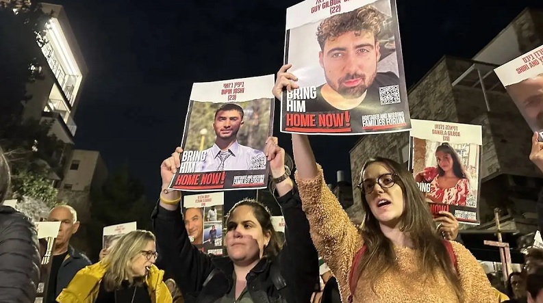 Israeli delegation arrives in Cairo to discuss prisoners swap deal with Hamas