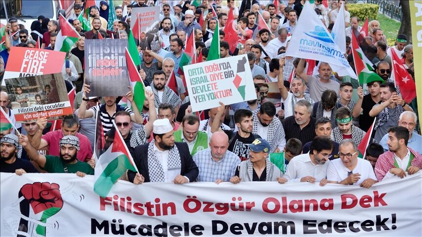 People hold pro-Gaza rallies in Istanbul