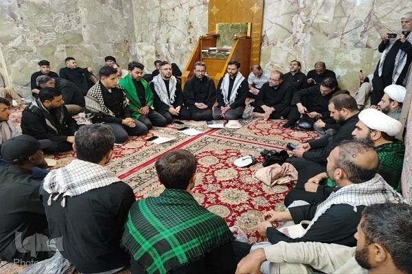 Al-Mustafa University’s convoy holds Quranic program in Najaf  