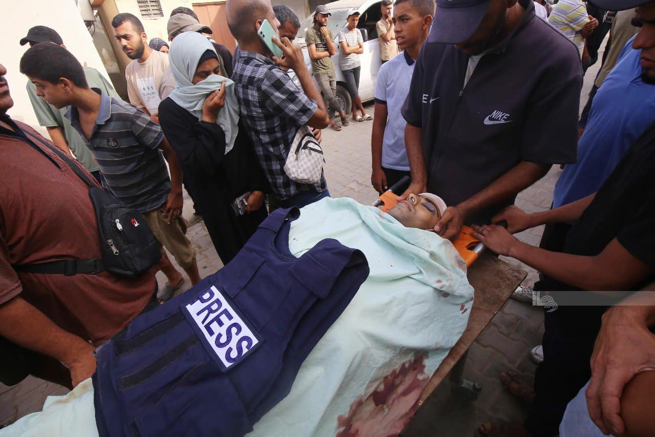 Israel kills journalist Mohamed Abd Rabbo and his sister in Gaza (+Photos)