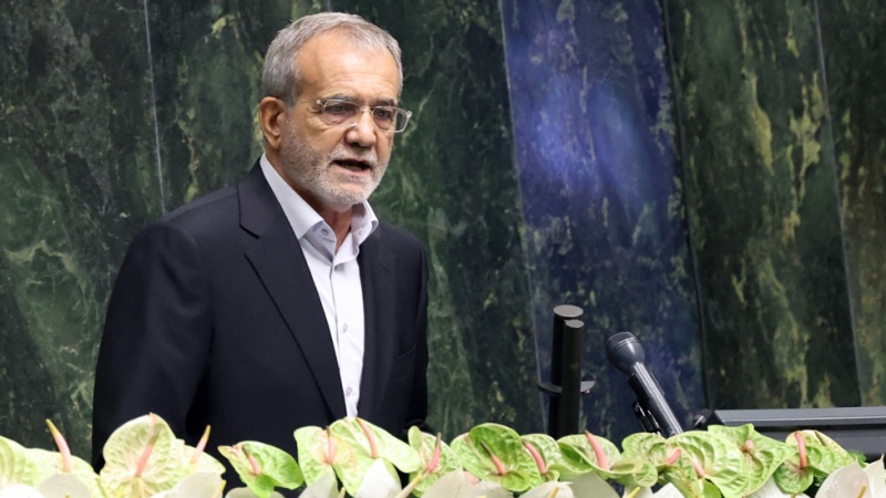 Siasa za serikali ya 14 ya Iran ni kuendeleza ushirikiano mzuri na nchi jirani na za dunia