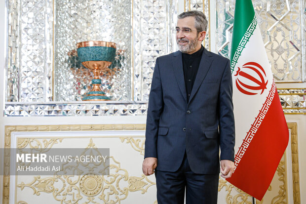 ڕێبەری باڵای ئێران پۆستێکی نوێ بە عەلی باقری دا