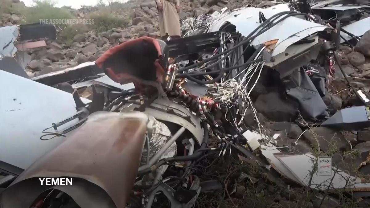 ویدیو  | لاشه پهپاد آمریکایی پس از سرنگونی در یمن