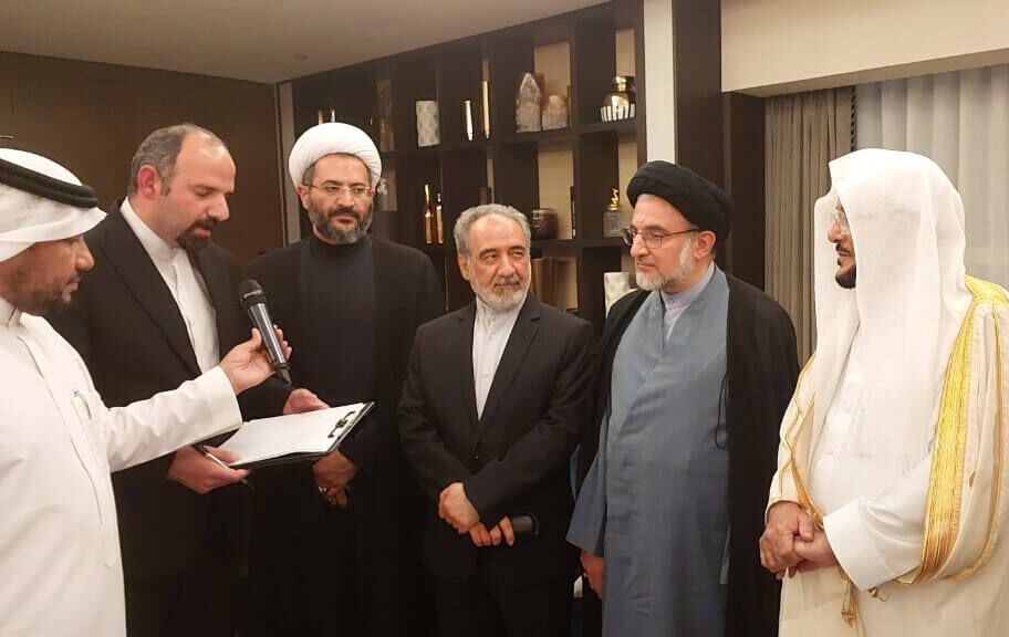 رئيس هيئة الأوقاف الإيرانية يجتمع مع وزير الشؤون الإسلامية والدعوة والارشاد السعودي