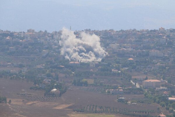 Zionist regime launches airstrikes on south Lebanon