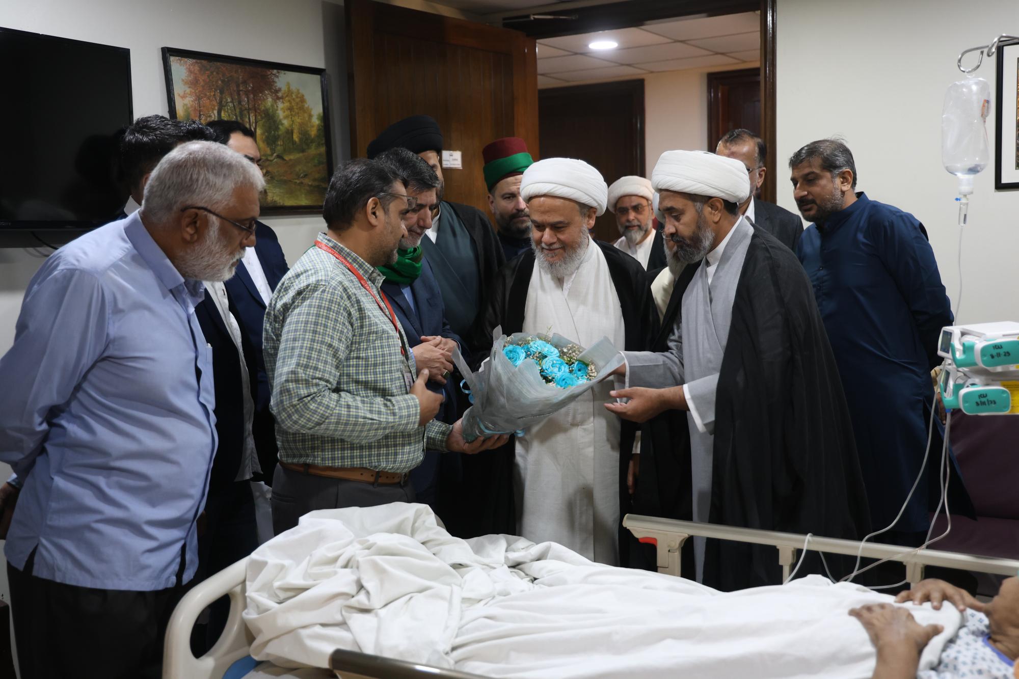 Delegation of Al-Abbas Shrine visits Fatimiya hospital in Pakistan