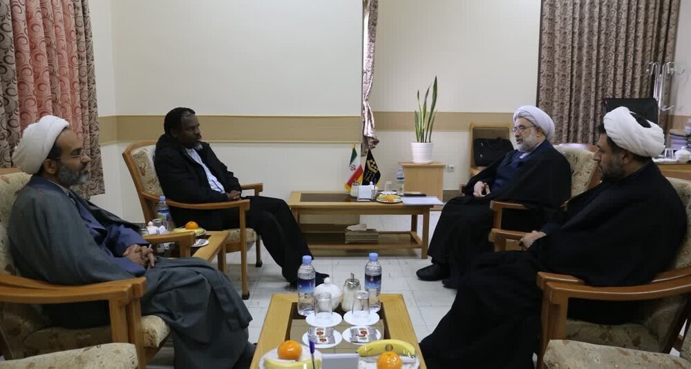 Kenya's Tangaza University official meets with Chancellor of Al-Mustafa University