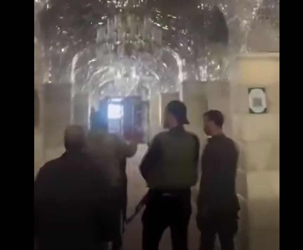 Video: Presence of Tahrir al-Sham terrorists at holy shrine of Hazrat Ruqayyah in Damascus, Syria today