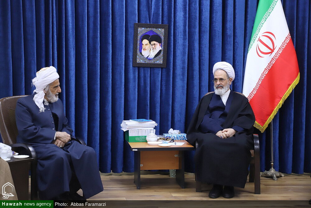 Head of Iran’s Islamic Seminary meets with Friday Imams, Sunni Scholars in Qom