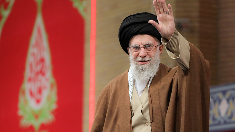  فيديو | لقاء الآلاف من السيدات في أرجاء البلاد مع الإمام الخامنئي