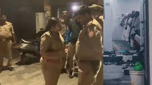 बदायूं, उत्तर प्रदेश पुलिस ने नमाज़ पर रोक लगाई 