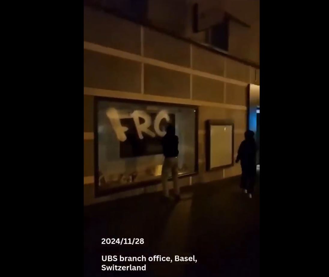 Video: Activists smash a UBS branch in Basel, Switzerland, to protest against its support of Israeli occupation 