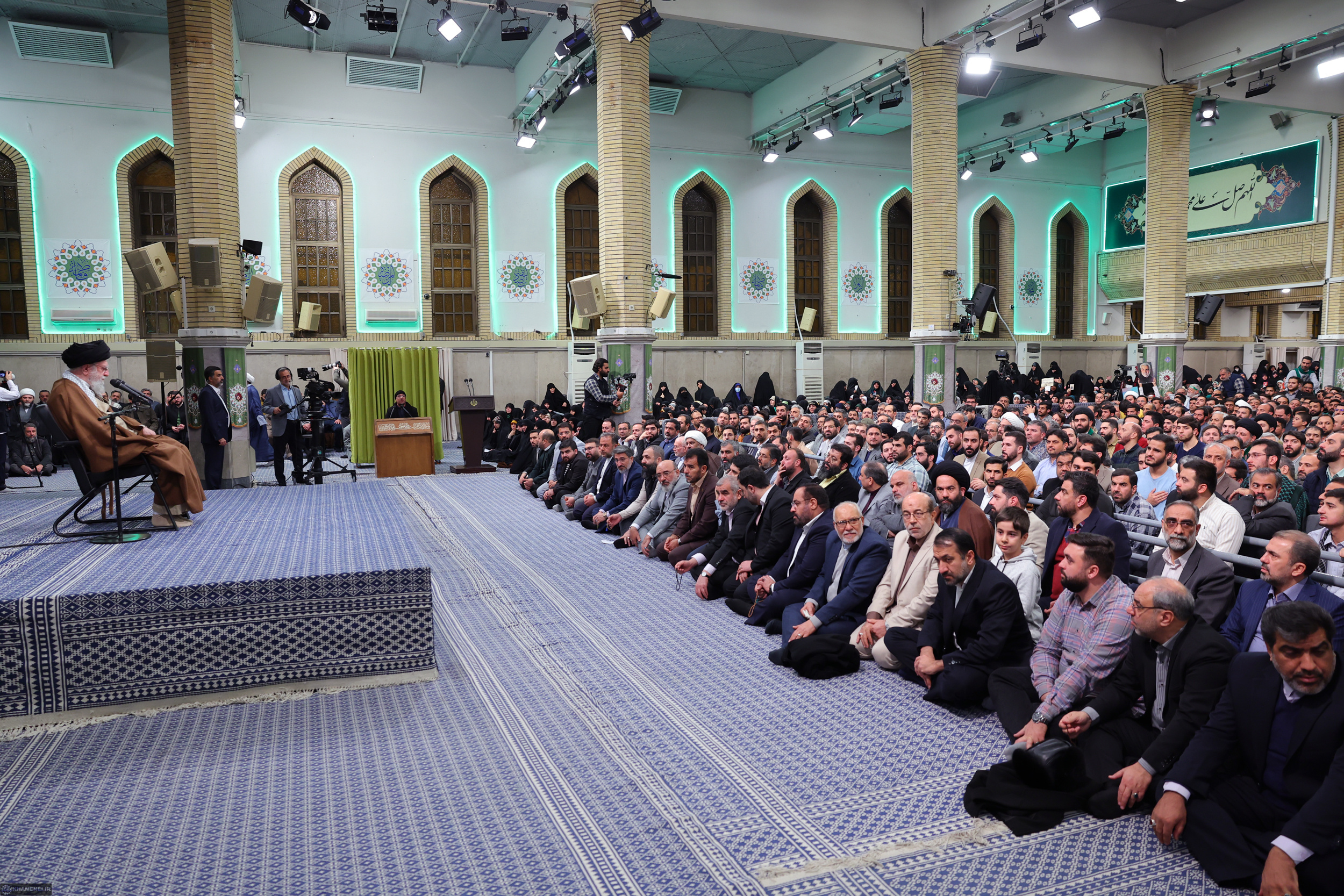 عکس خبری | حضور فرزند سیدحسن نصرالله در دیدار امروز رهبر انقلاب