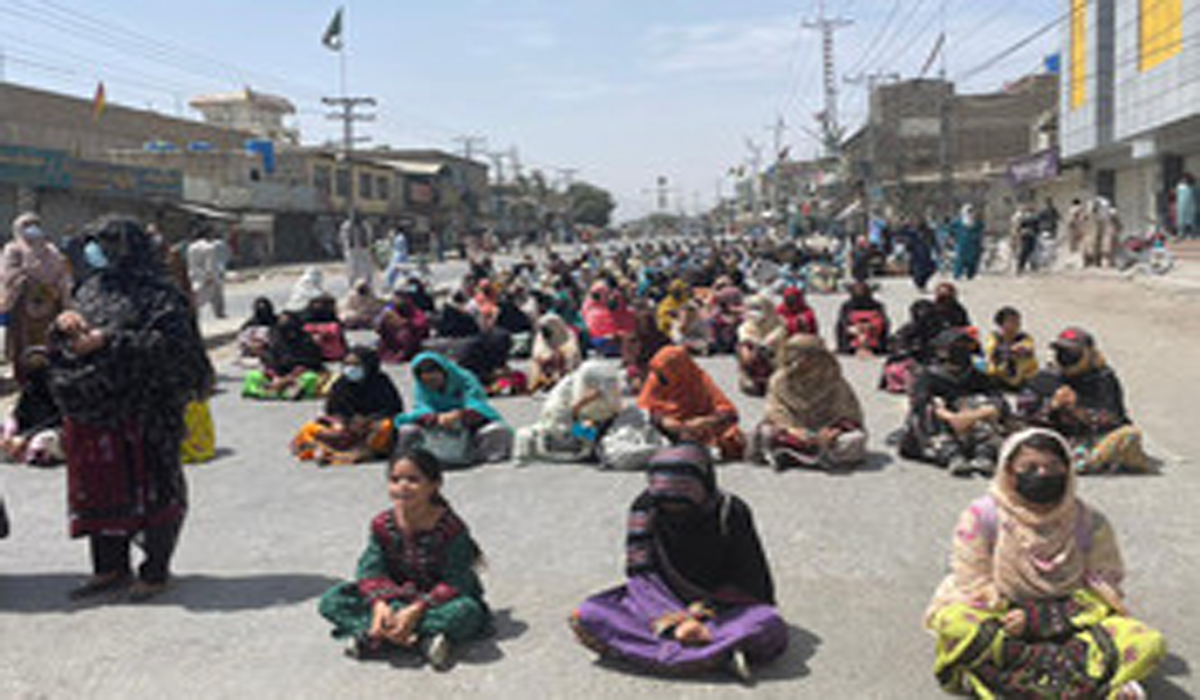 کرم میں 50 سے زائد بچوں کی شہادت،علاقہ مکینوں کا دھرنا