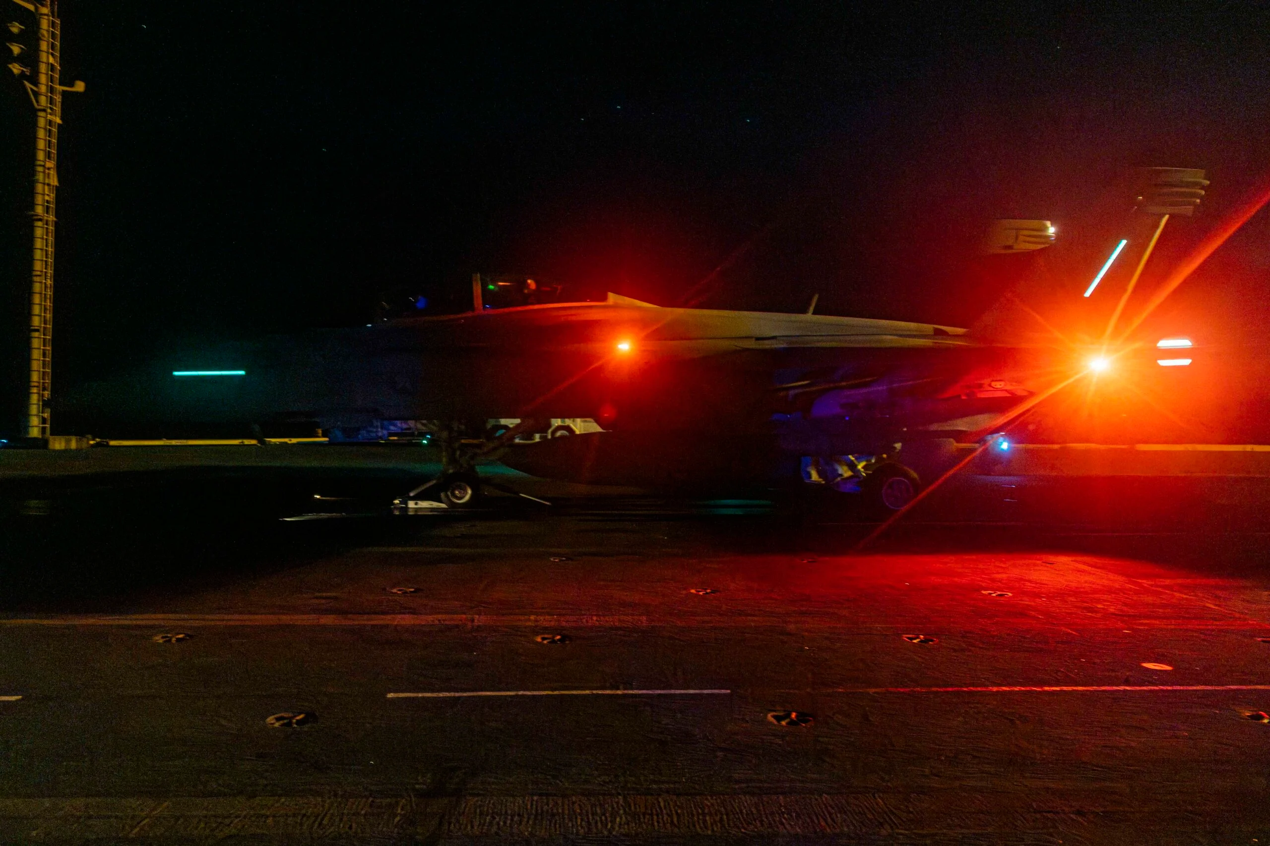 US shoots down its own F-18 fighter jet in 'friendly fire' over Yemen waters in Red Sea