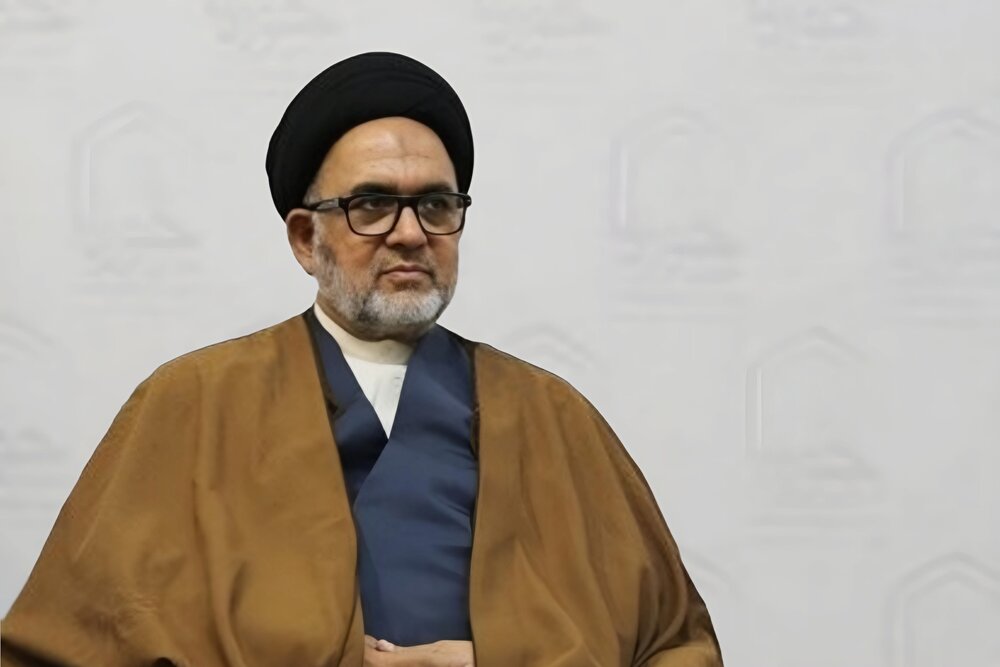 امام جمعه بمبئی: به برکت حضرت فاطمه زهرا(س)، دنیا پابرجاست