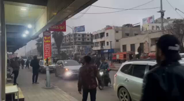 فیديو | عصابات الجولاني الارهابية تعتدي على المعتقلين المدنيين في طرطوس