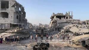 فيديو |  جيش الاحتلال يقتحم مستشفى كمال عدوان في غزة ويجبر الأطباء والمرضى على النزوح 