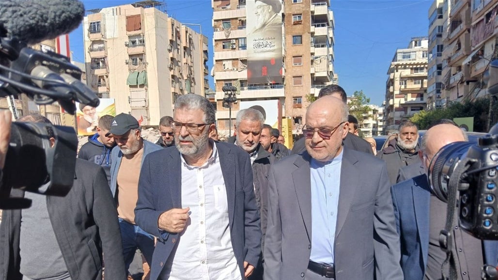 سفير إيران لدى لبنان يزور موقع استشهاد السيد حسن نصر الله في بيروت