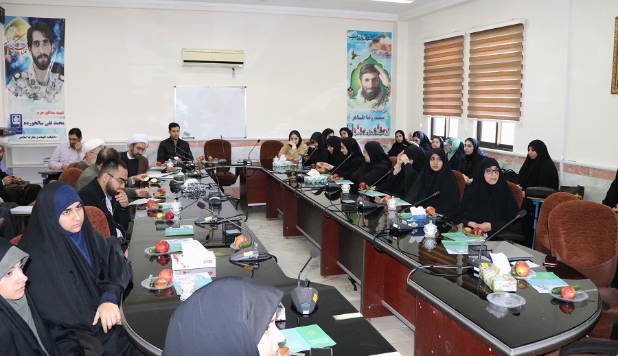 منظومه فکری و سیره عملی امام خمینی(ره) تبیین شد 