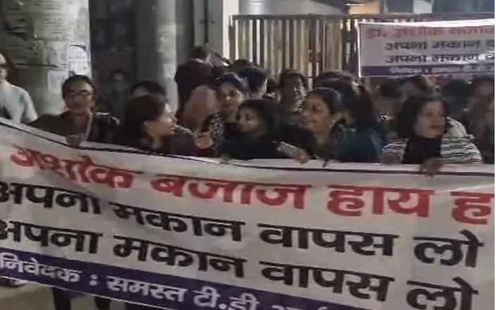 हिन्दू डॉक्टर को महंगा पड़ गया  मुसलमान दोस्त को मकान बेचना
