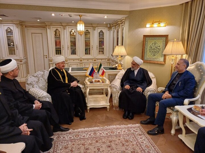 دیدار معاون امور بین الملل دفتر مقام معظم رهبری با مفتی اعظم مسلمانان روسیه 