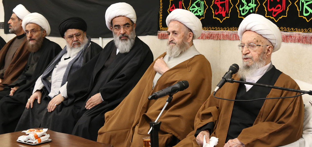آیت‌الله مکارم شیرازی: الگوهای رفتاری و تربیتی معصومان در مجالس عزاداری بیان شود