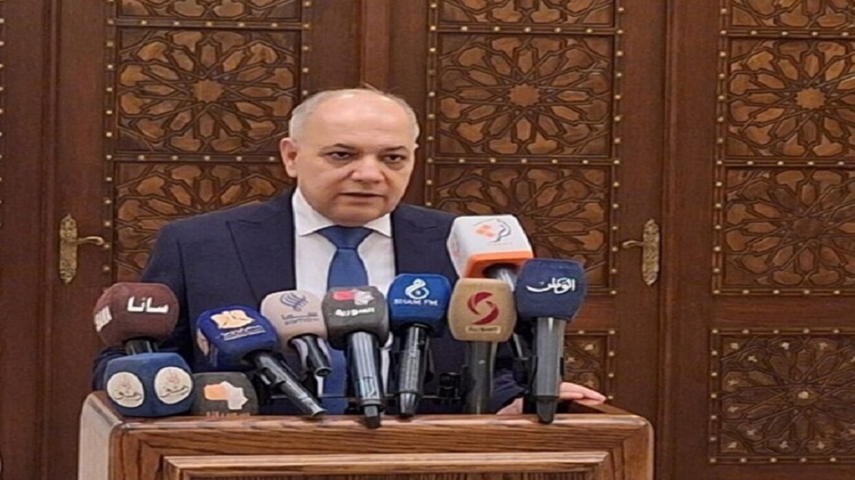 رئيس الحكومة السورية محمد الجلالي لوسائل الإعلام: اتفقنا على أهمية الحفاظ على المؤسسات