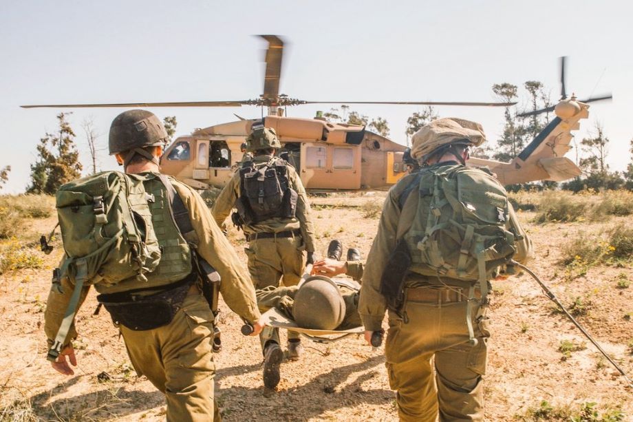 Southern Lebanon mine blast kills Zionist soldier, injures 8 others