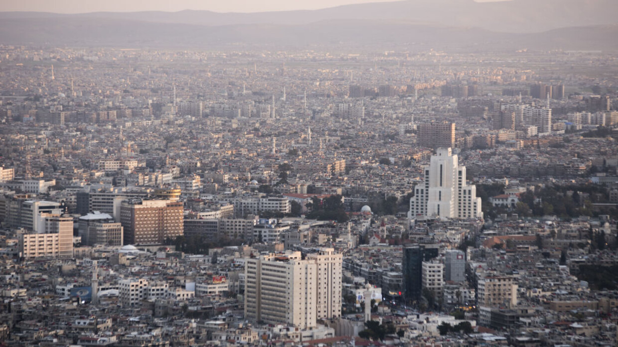  المعارضة السورية تعلن تقديم ضمانات أمنية للبعثات الدبلوماسية في دمشق