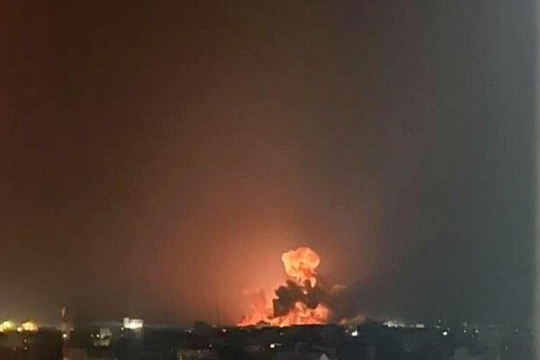 القوات اليمنية تستهدف سفينة تجارية أمريكية متجهة إلى موانئ فلسطين المحتلة