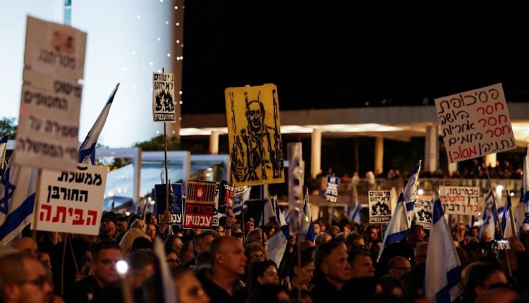 Thousands demonstrate in Tel Aviv, Haifa against Netanyahu’s government