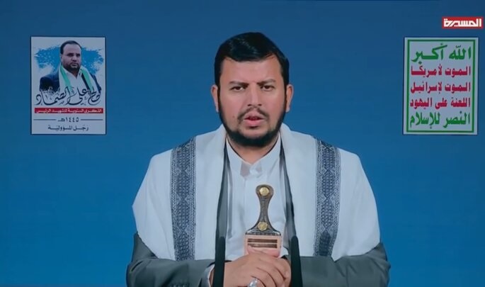 السيد الحوثي: انتصرنا على ثلاثي الشر بمنعنا عبور السفن المرتبطة بالإحتلال