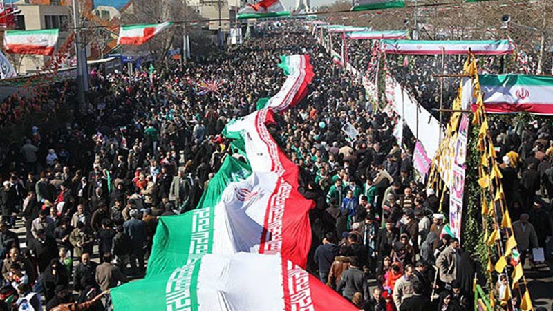 Resolution vom 22. Bahman: Einheit und Zusammenhalt sind Hauptgarant der Islamischen Revolution zur Überwindung der Verschwörungen der Feinde