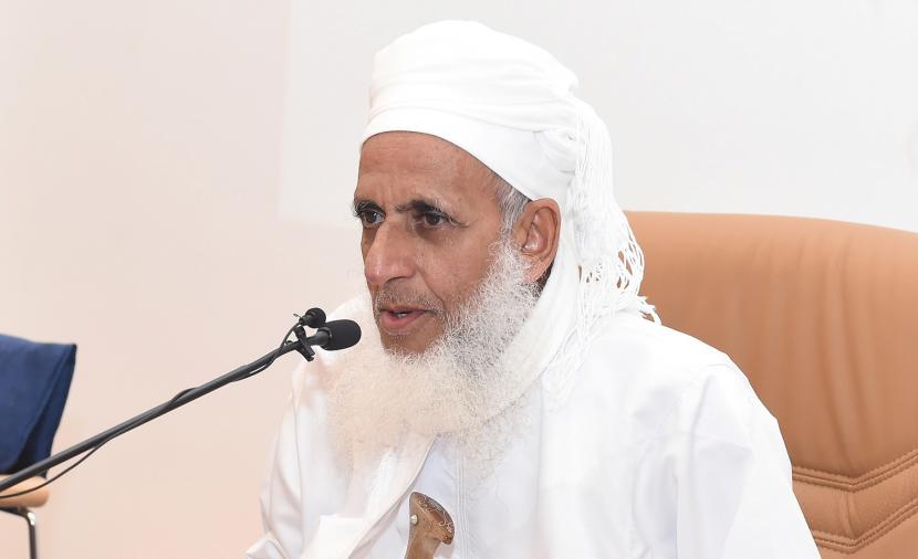 কতিপয় আরব দেশ কর্তৃক ইহুদিবাদী শাসকগোষ্ঠীকে সাহায্যের সমালোচনা করেছেন ওমানের মুফতি