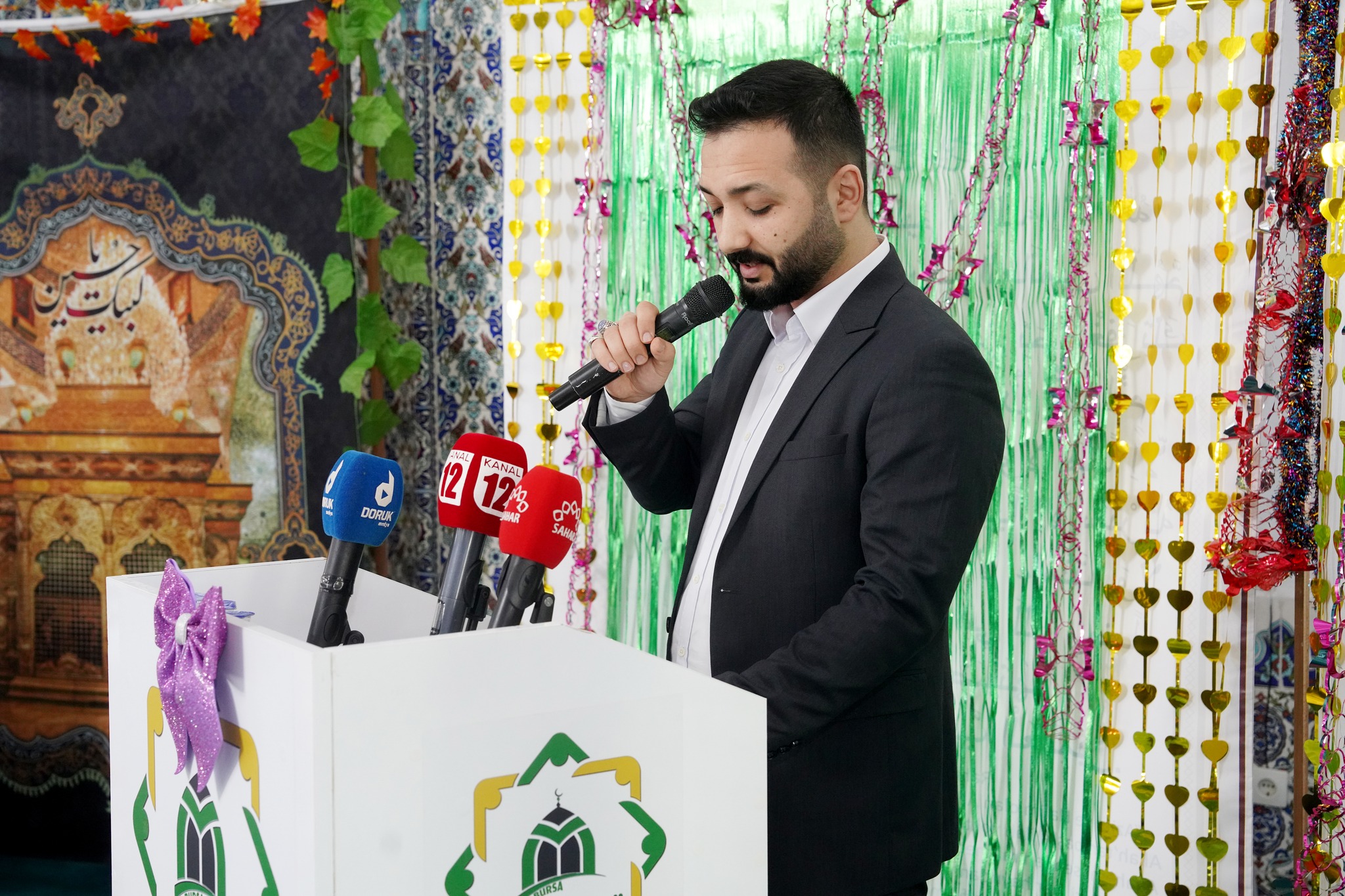 مراسم احتفال بهيج بمناسبة ولادة الامام الحسين(ع) وأخيه العباس(ع) في بورصة التركية