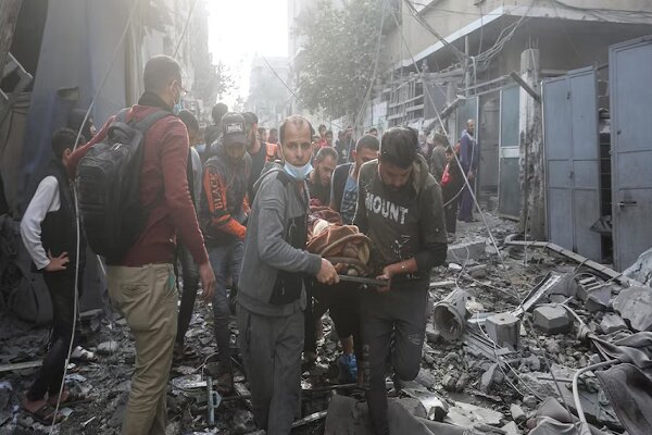 About 40 Palestinians martyred in Israeli raids in central Gaza