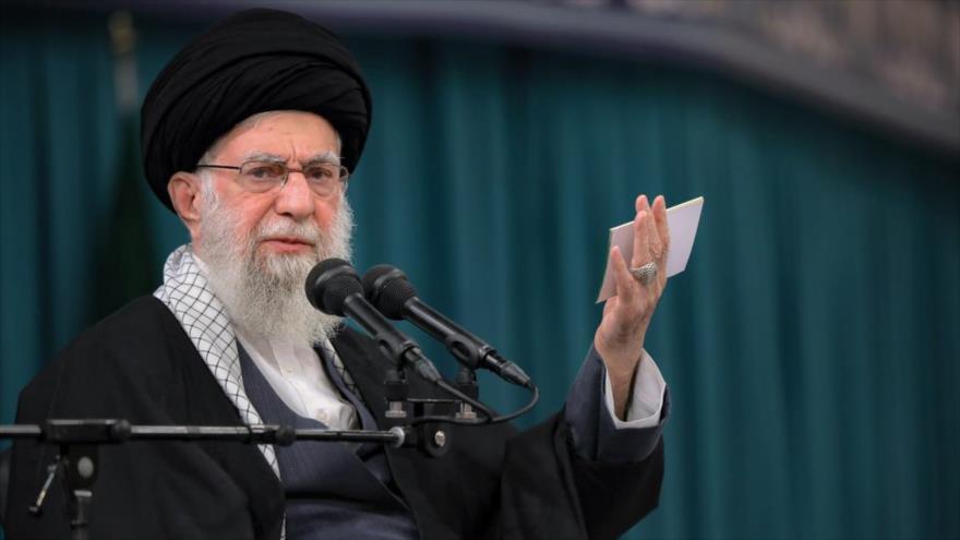 'Khamenei.ir' denuncia bloqueio do Instagram de páginas associadas