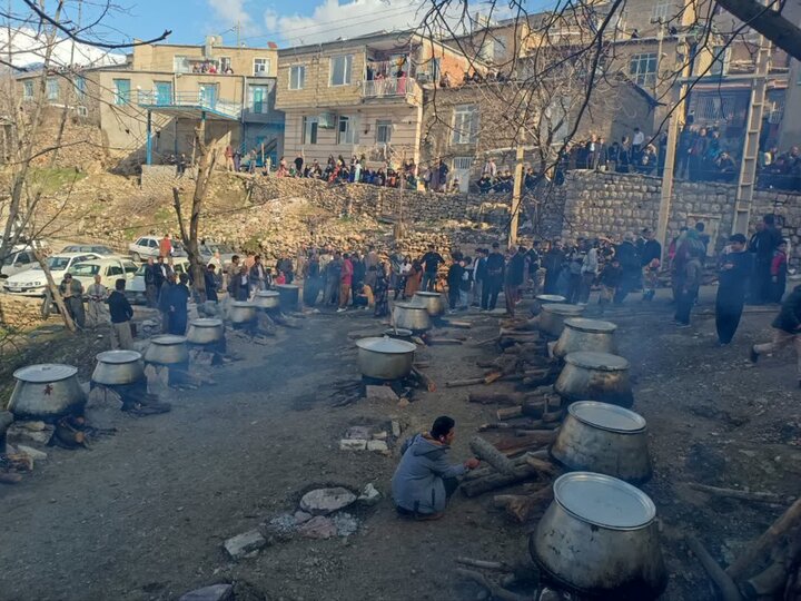 ڕێوڕەسمی فەرهەنگی کەشکەک لە گوندی ڕەزاو بە بەشداری 5 هەزار گەشتیار