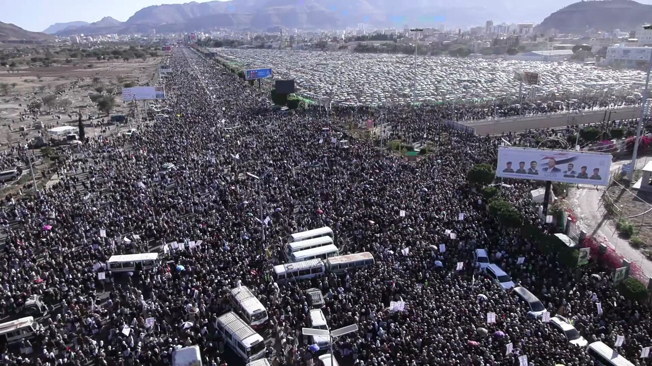 فيديو | خروج الحشد المليوني في ميدان السبعين فی العاصمة صنعاء