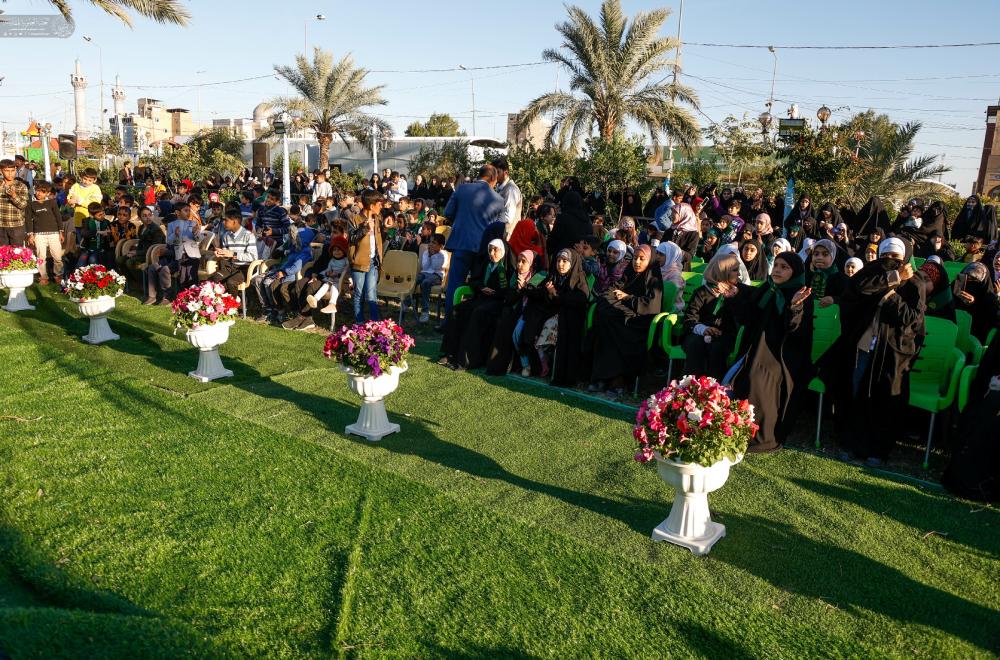 العتبة العلوية تقيم مسابقات عقائدية وفكرية وتوزيع هدايا للأيتام بمناسبة ولادة الإمام الحجة (ع)