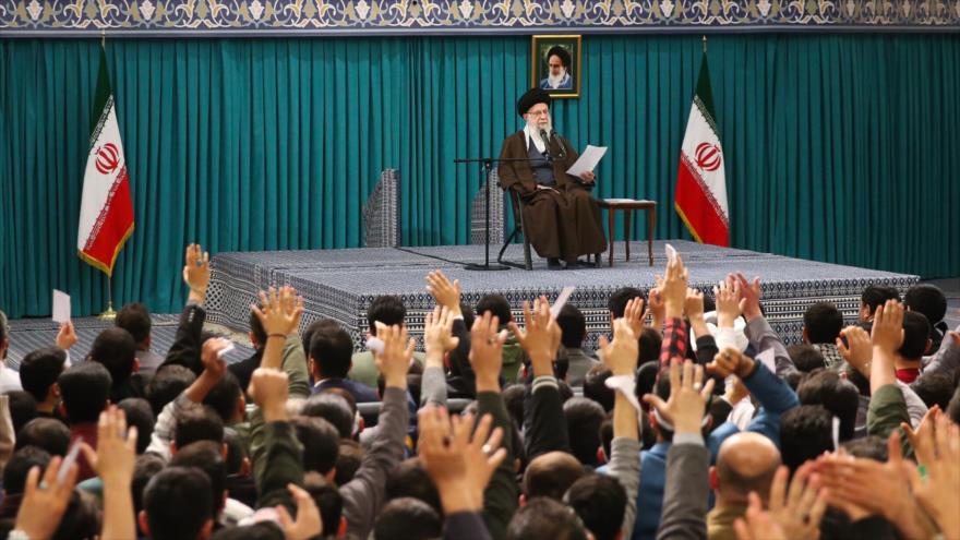 Leader iranien : les ennemis craignent les élections et une forte participation populaire