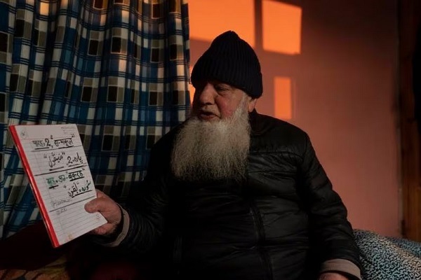  A Kashmiri man’s quest to spread Quran’s message through Hindi verse