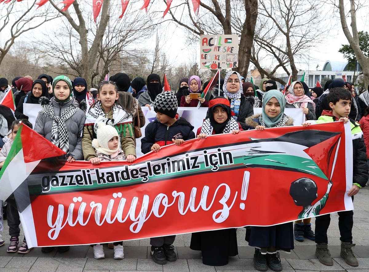 مسيرة احتجاجية في إسطنبول ضد عدوان الاحتلال المتواصل على غزة