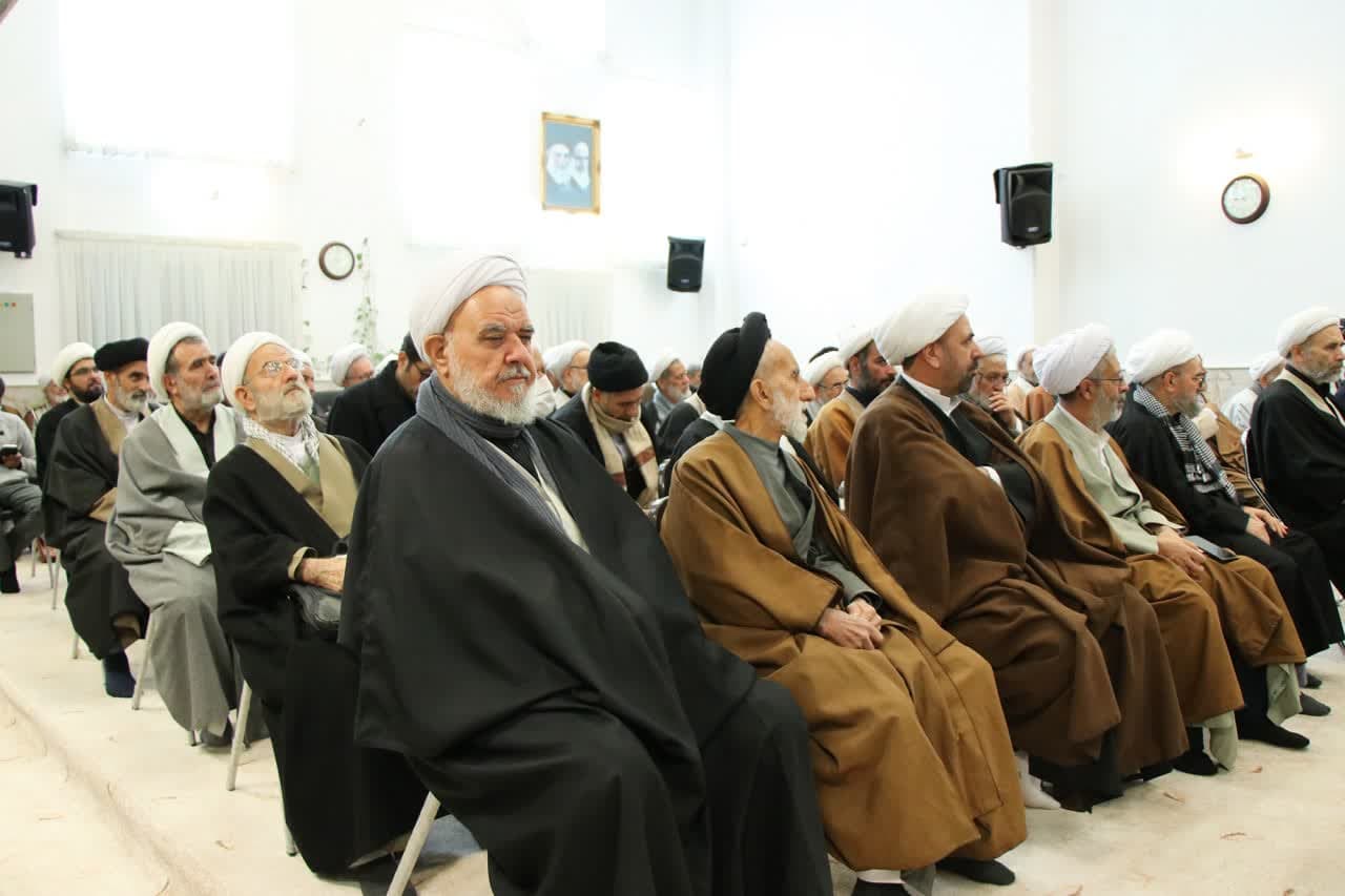 Photos: Imam Kazim mourning ceremony held at Ayatollah Nouri Hamedani's office