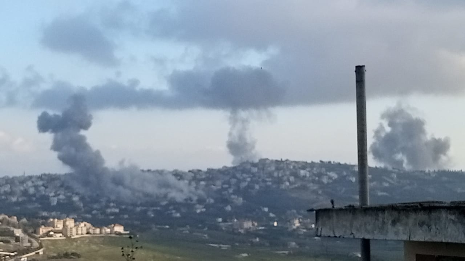 فيديو | مشاهد من الاعتداءات الجوية الإسرائيلية على بلدة الخيام جنوبي لبنان عصر اليوم